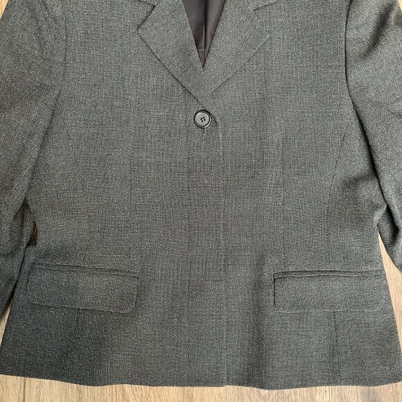 Lord & Taylor Wool Blend Blazer Jacket Petite Size 12P‎ Gray - Picture 2 of 8